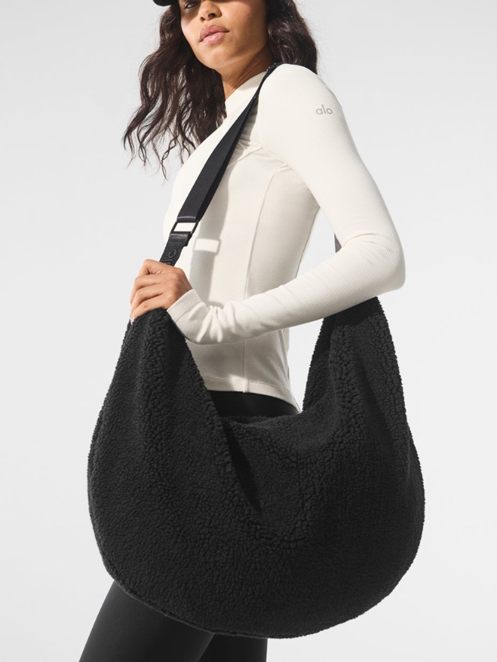 Alo Yoga Sherpa On The Go Sling Bag